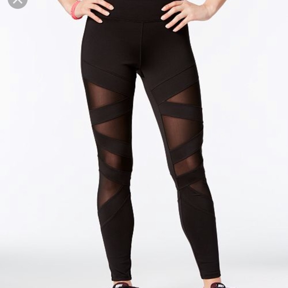 Jessica Simpson’s “the warm up” legging
